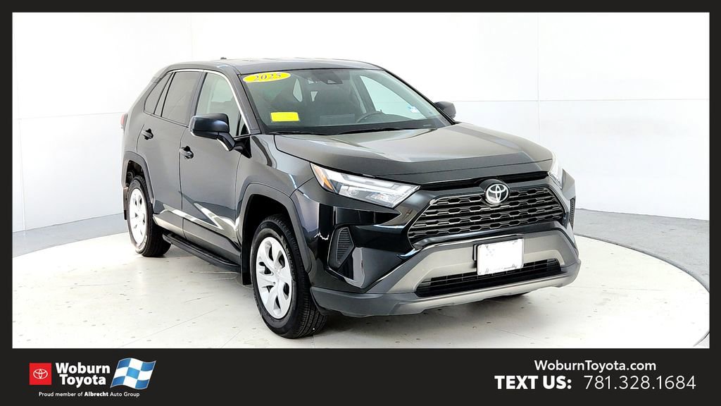 Used 2025 Toyota RAV4 LE AWD/4WD image 1