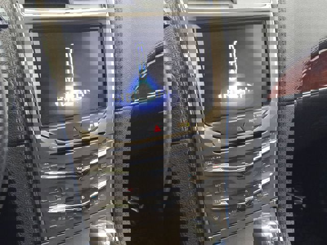 Used 2013 Lincoln MKX AWD image 23