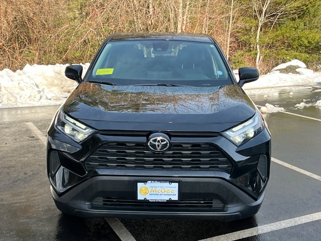 Used 2024 Toyota RAV4 LE image 8