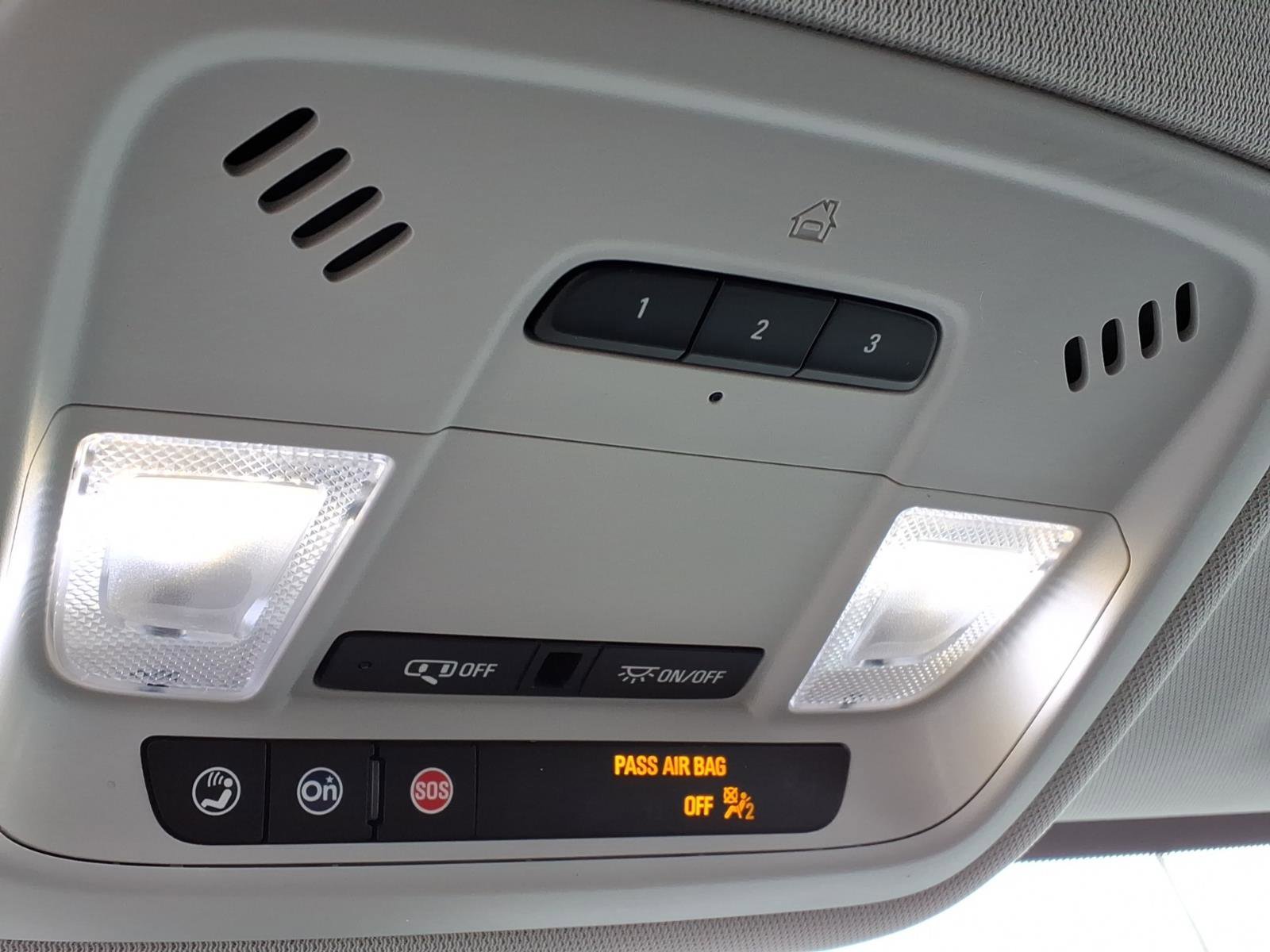 Used 2020 Chevrolet Traverse LT image 15