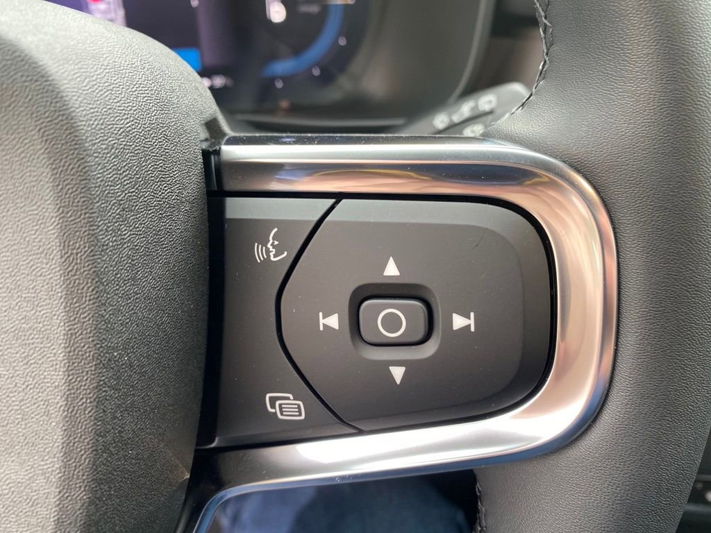 New 2024 Volvo XC40 Recharge Ultimate w/ Protection Package Premier image 22