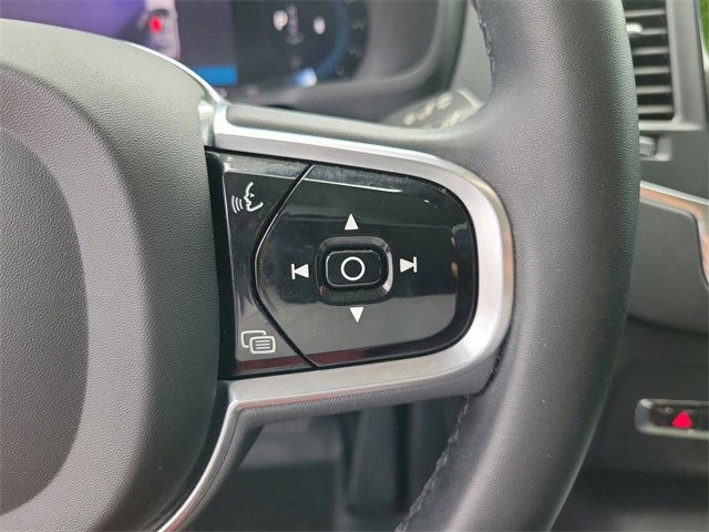 Used 2023 Volvo XC90 B5 Core image 21