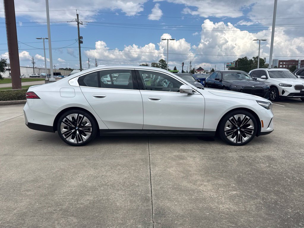 Certified 2026 BMW 530i w/ Premium Package RWD image 6