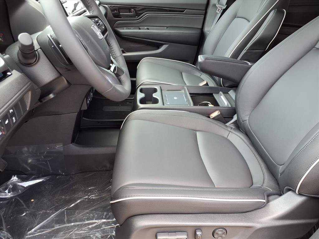 New 2026 Honda Odyssey Touring image 8