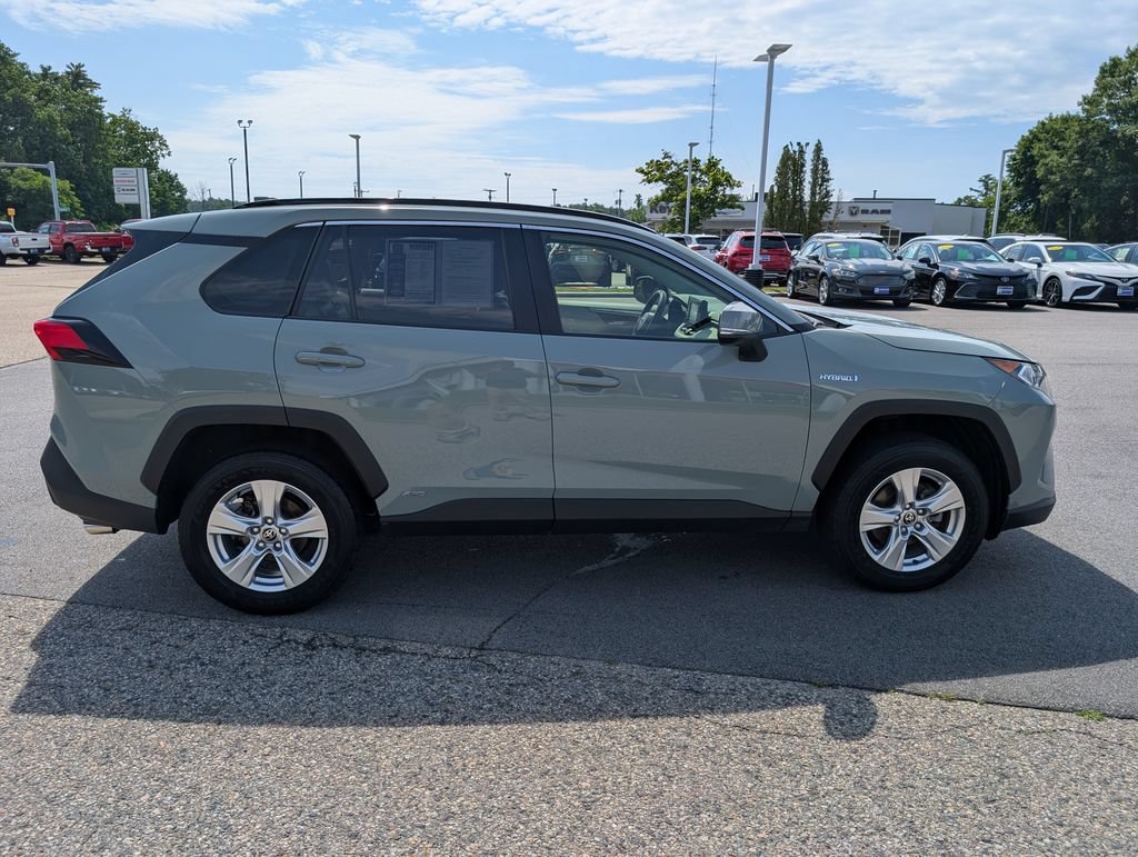 Used 2021 Toyota RAV4 XLE w/ Convenience Package AWD/4WD image 7