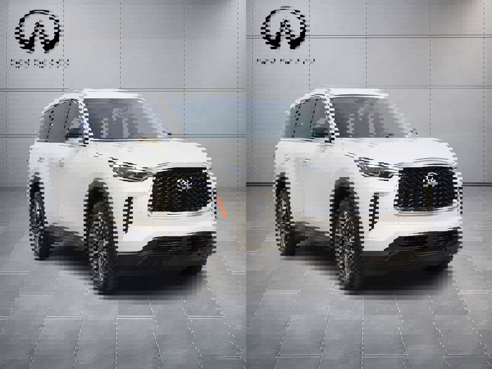 Used 2023 INFINITI QX60 Luxe w/ Performance Audio Package image 3