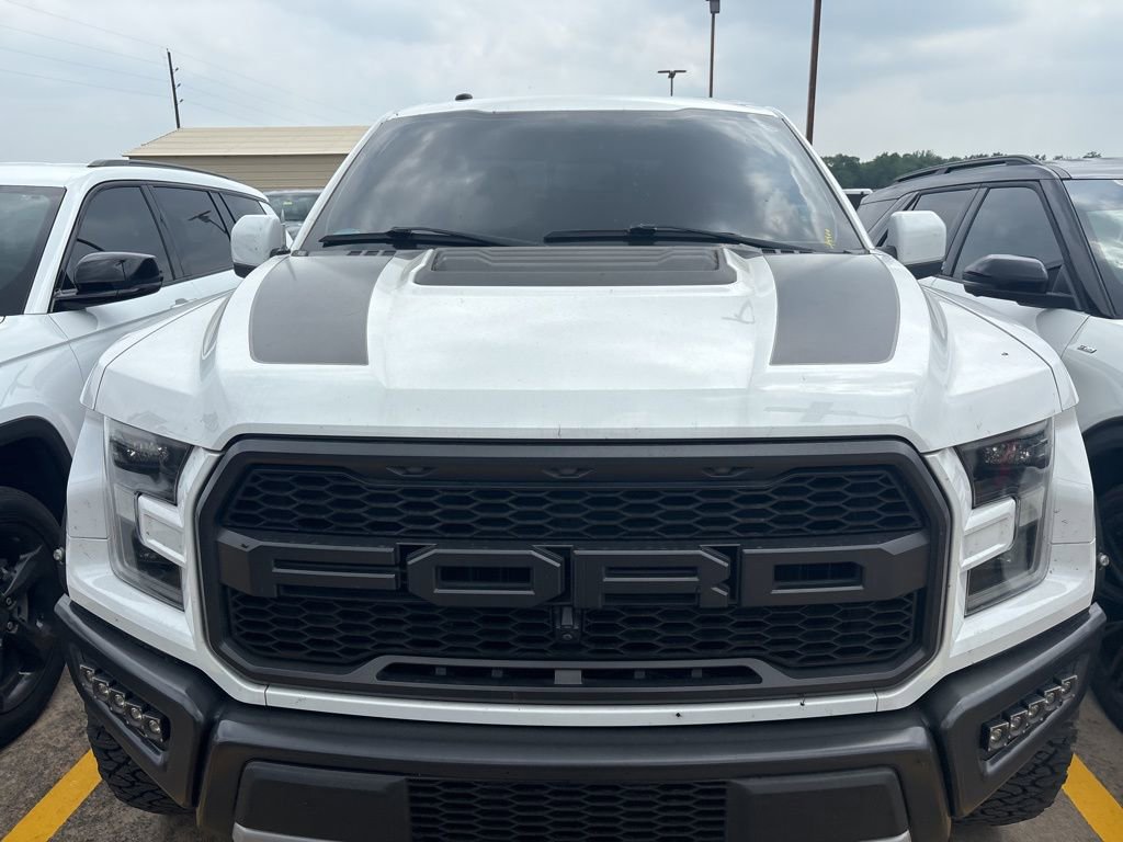 Used 2018 Ford F150 Raptor w/ Equipment Group 802A Luxury AWD/4WD image 2