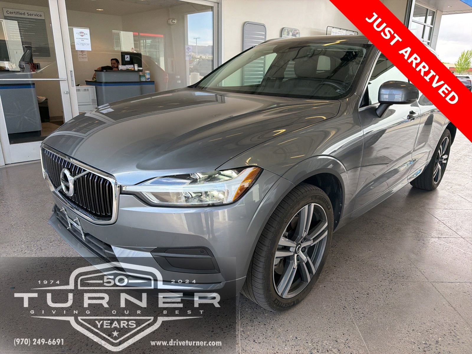 Used 2020 Volvo XC60 T6 Momentum w/ Protection Package Premier AWD/4WD image 4