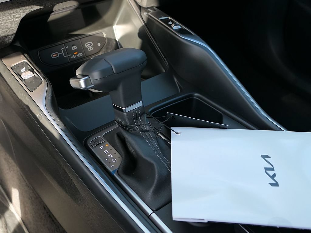 New 2026 Kia Sorento S FWD image 13