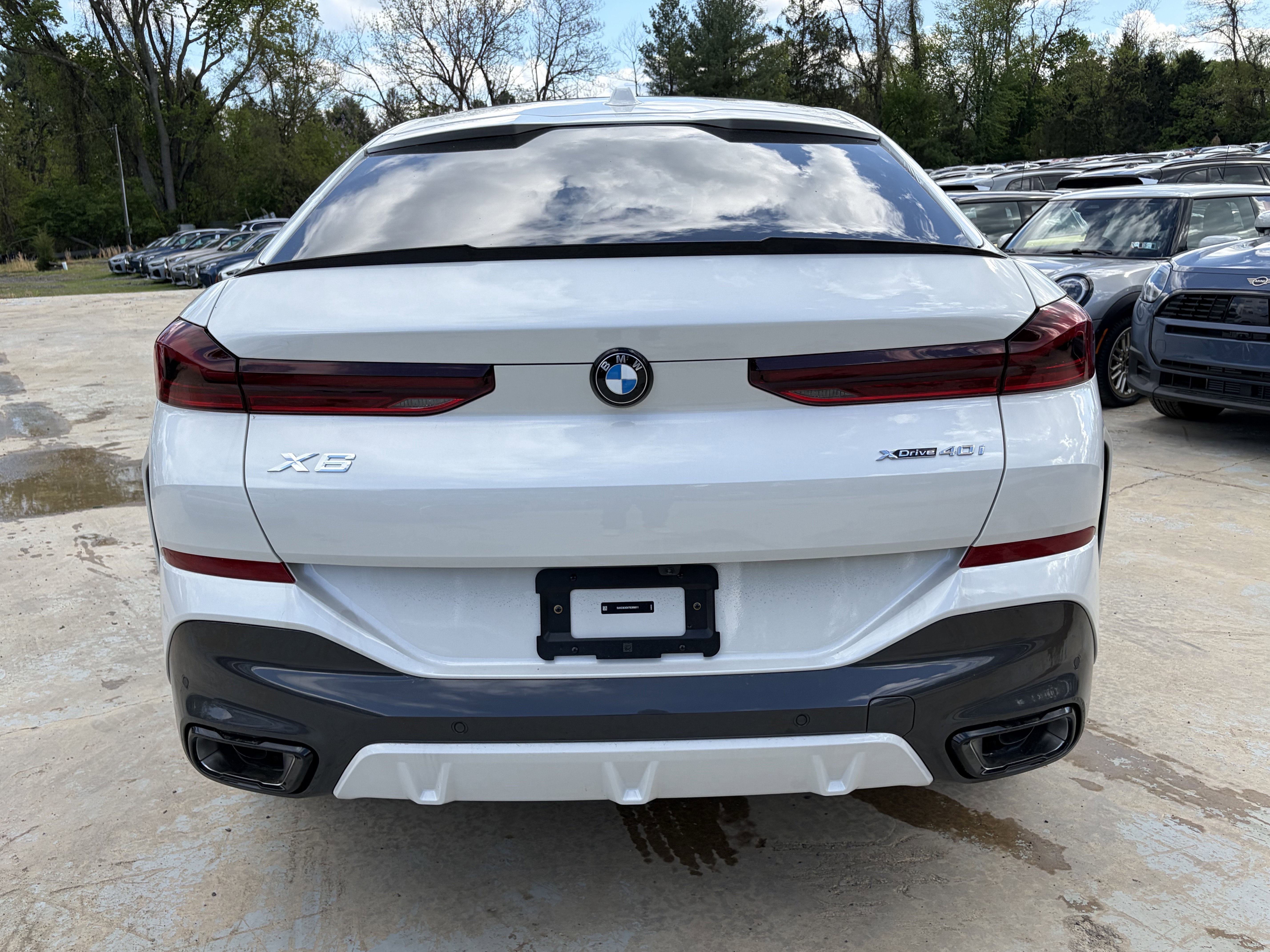 New 2026 BMW X6 xDrive40i w/ Climate Comfort Package image 6