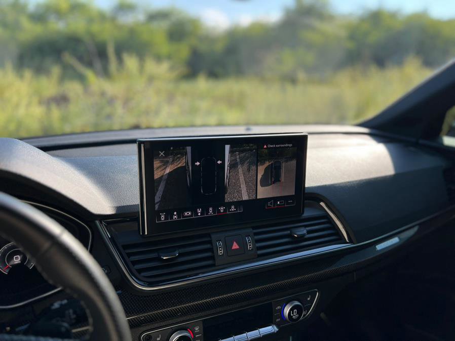 Used 2023 Audi SQ5 Premium Plus w/ Premium Plus Package image 28