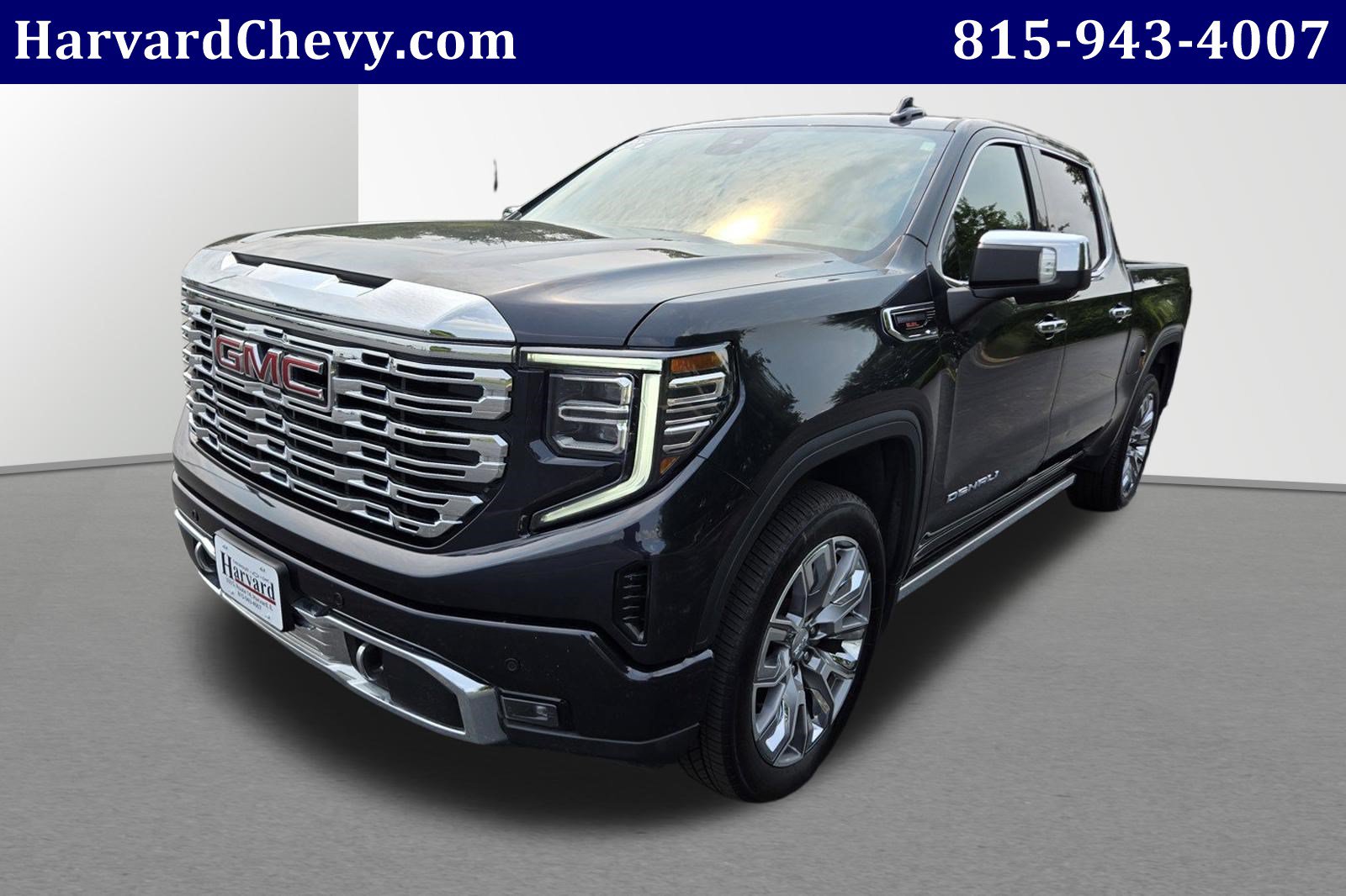 Used 2025 GMC Sierra 1500 Denali AWD/4WD image 3
