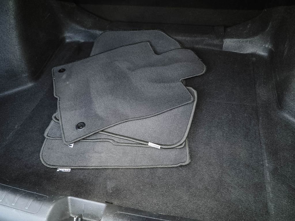 Used 2023 Honda Civic Sport image 9