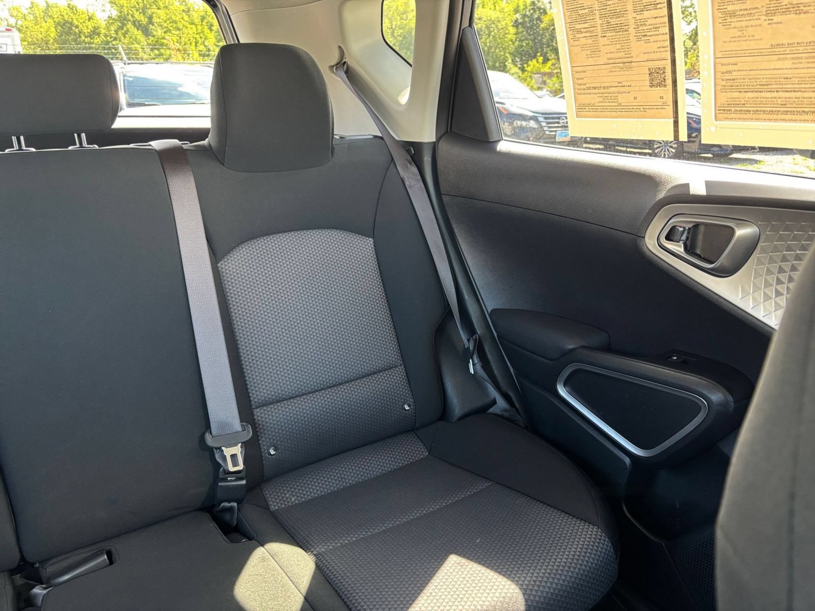 Used 2025 Kia Soul LX w/ LX Technology Package FWD image 35