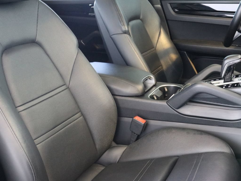Used 2019 Porsche Cayenne S AWD/4WD image 47