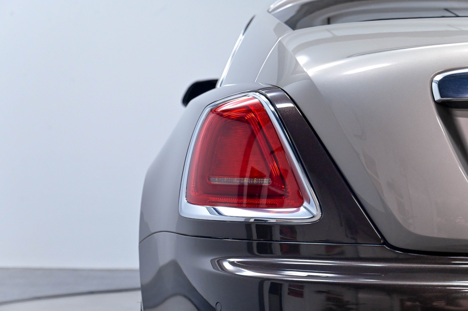 Used 2014 Rolls-Royce Wraith RWD image 64