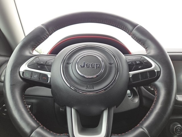 Used 2018 Jeep Compass Trailhawk w/ Cold Weather Group AWD/4WD image 14
