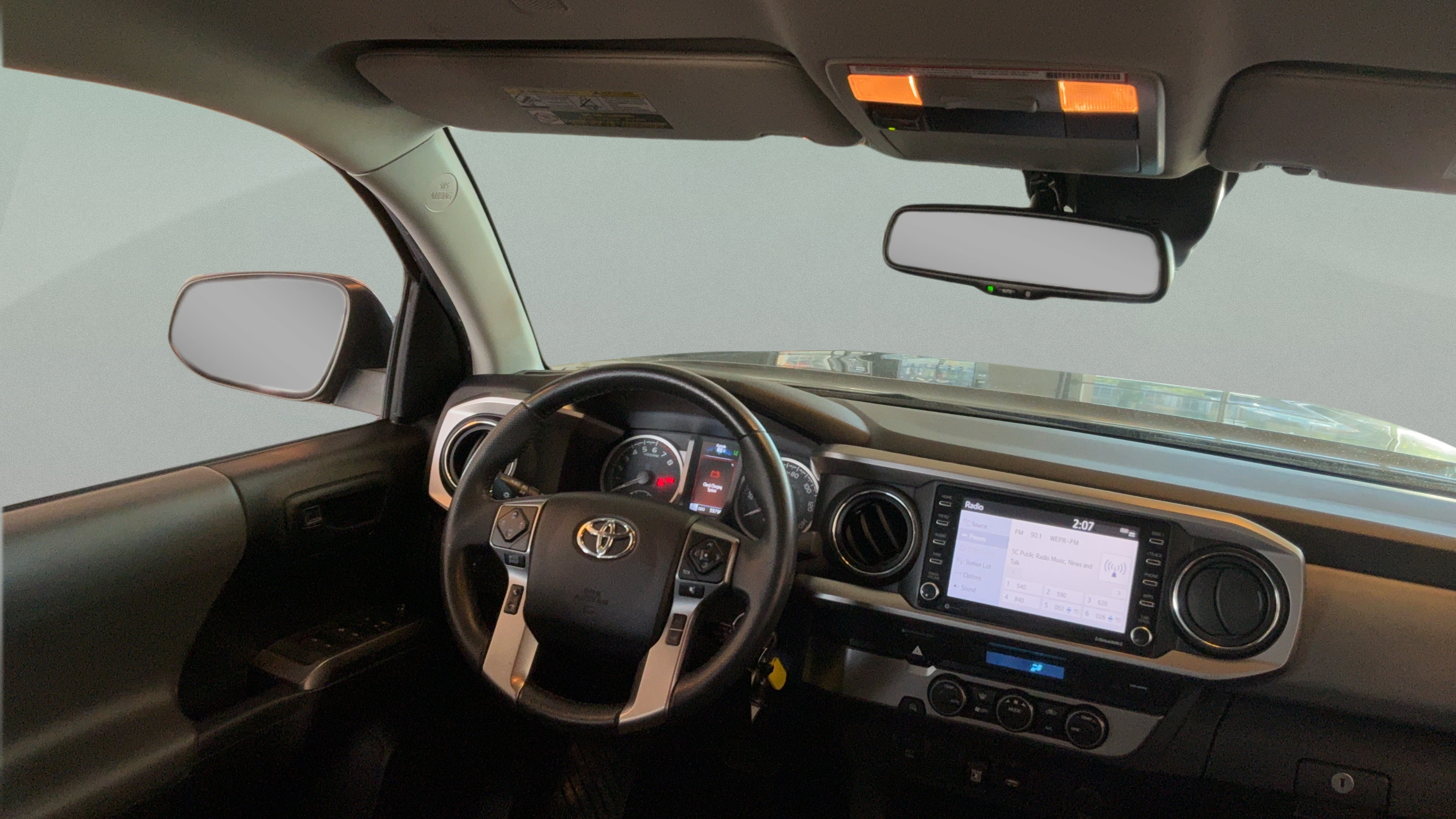 Used 2021 Toyota Tacoma SR5 RWD image 32