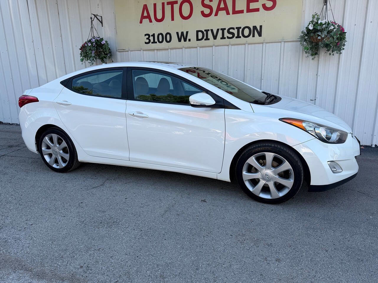 Used 2012 Hyundai Elantra Limited FWD image 3