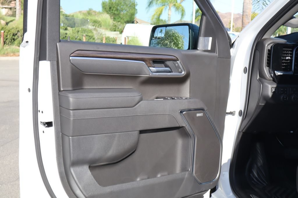 New 2026 Chevrolet Silverado 1500 RST w/ Convenience Package II AWD/4WD image 14