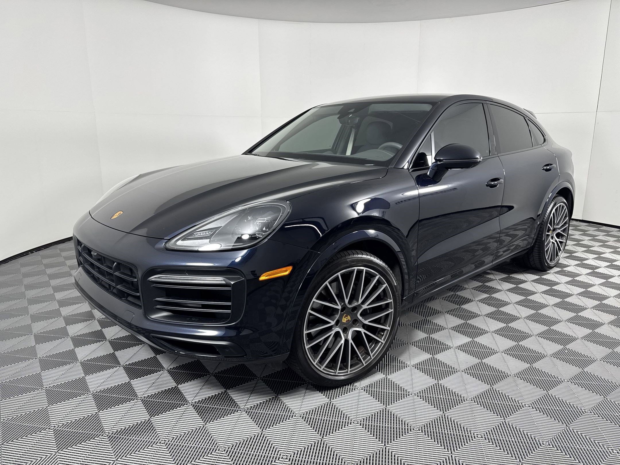 Certified 2023 Porsche Cayenne Platinum Edition