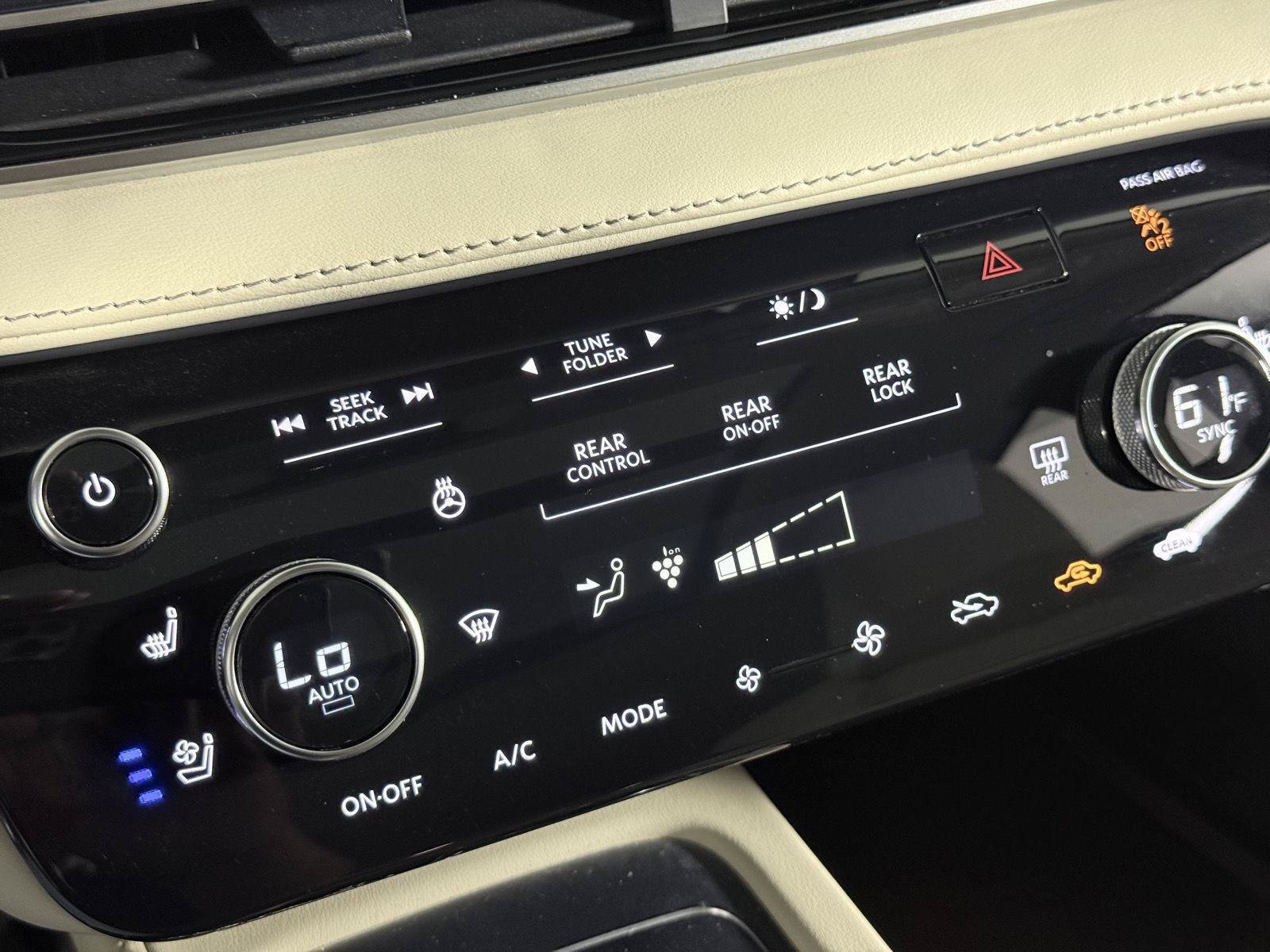 Certified 2023 INFINITI QX60 Sensory AWD/4WD image 18