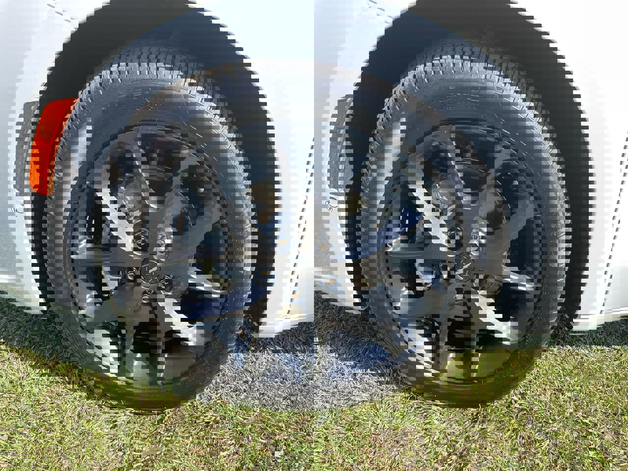 Used 2024 Chrysler Pacifica Touring-L w/ S Appearance Package image 26