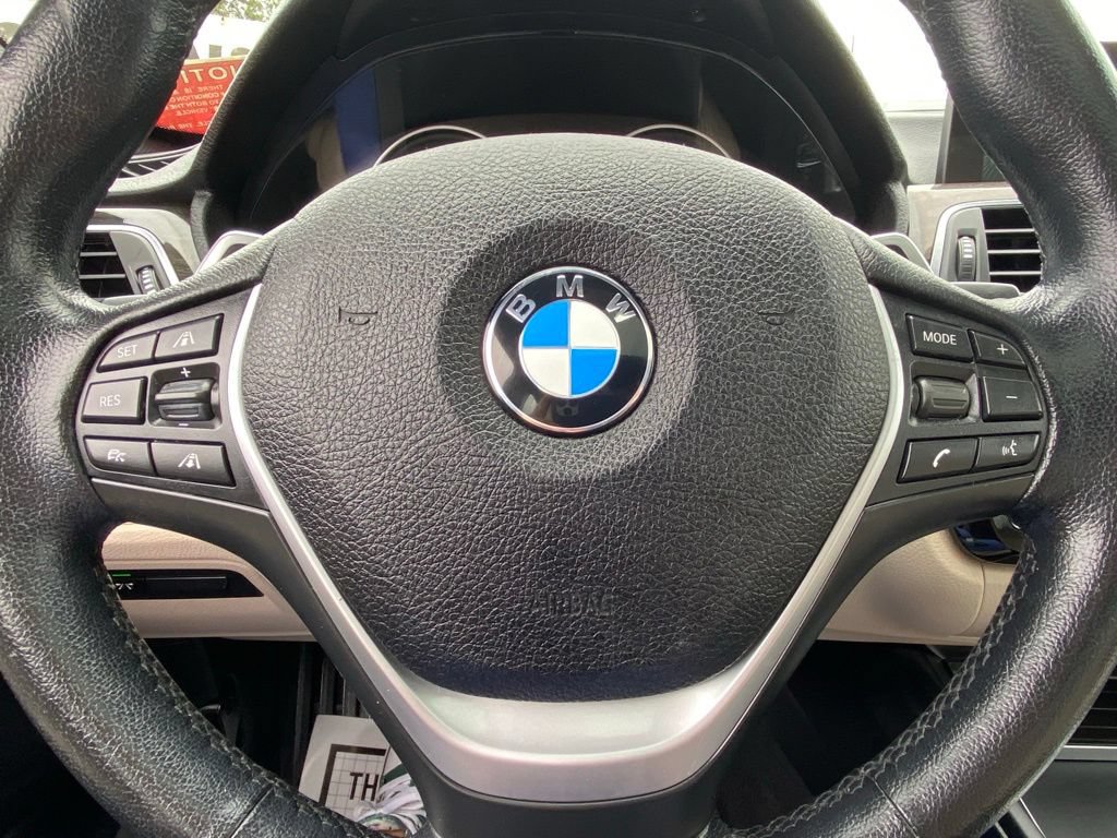 Used 2016 BMW 330e RWD image 27