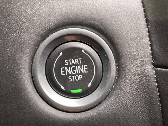 Used 2023 GMC Yukon Denali Ultimate AWD/4WD image 44