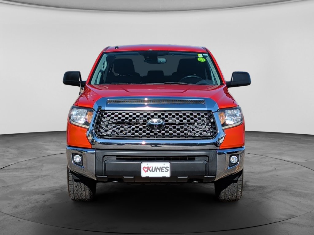 Used 2018 Toyota Tundra SR5 w/ SR5 Upgrade Package AWD/4WD image 2