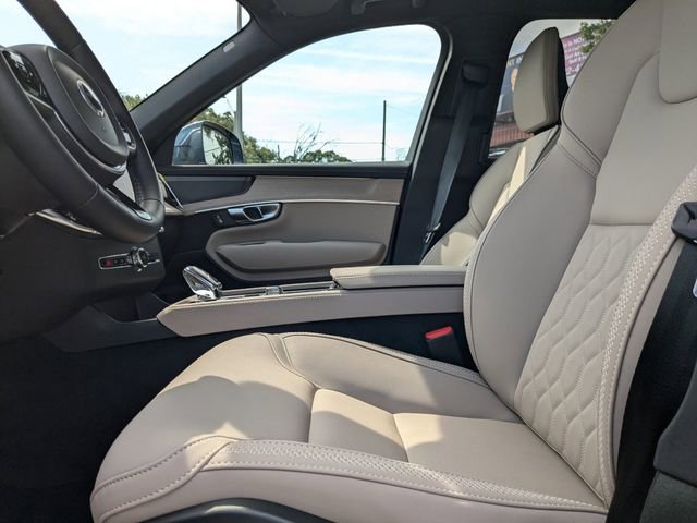 New 2026 Volvo XC90 B6 Plus w/ Protection Package Premier image 22