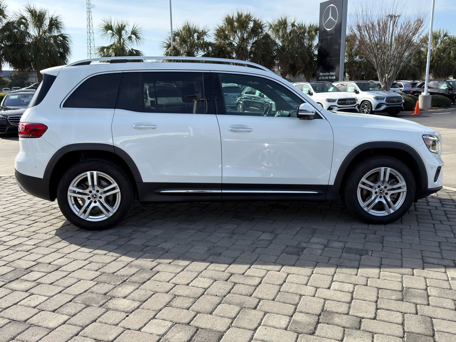 Used 2020 Mercedes-Benz GLB 250 4MATIC image 8