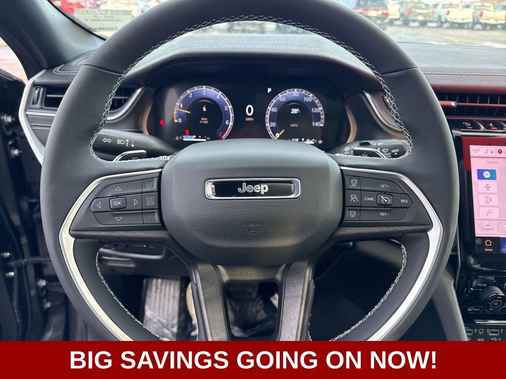 New 2025 Jeep Grand Cherokee Limited w/ Black Appearance Package image 28