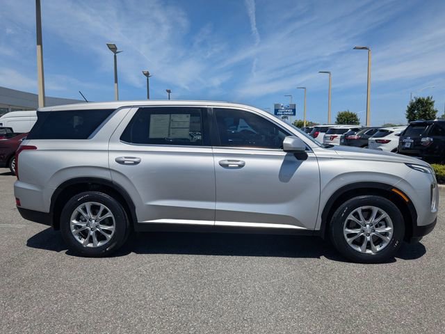 Used 2021 Hyundai Palisade SE image 2