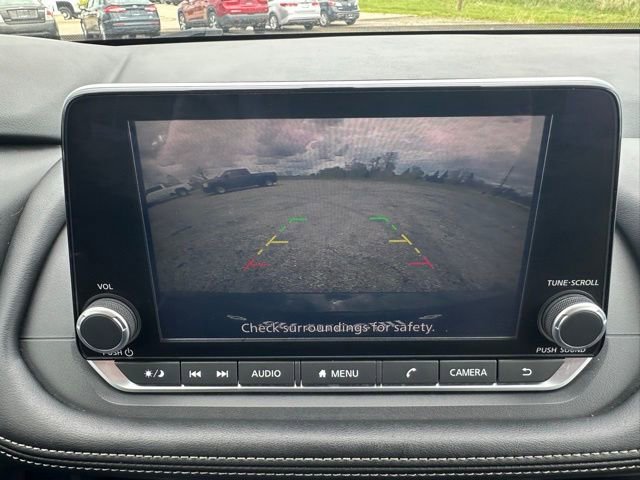 Used 2024 Nissan Rogue SV AWD/4WD image 43