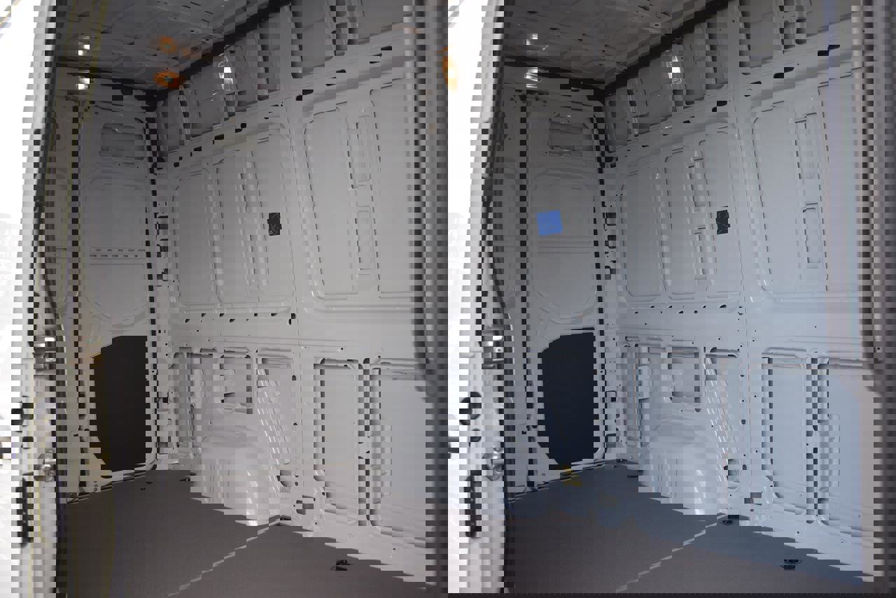 Used 2024 Mercedes-Benz Sprinter 144 Cargo image 9