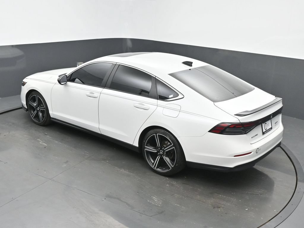 Used 2023 Honda Accord Sport image 40