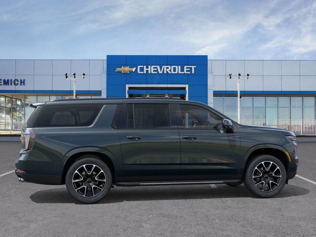 New 2026 Chevrolet Suburban RST image 5