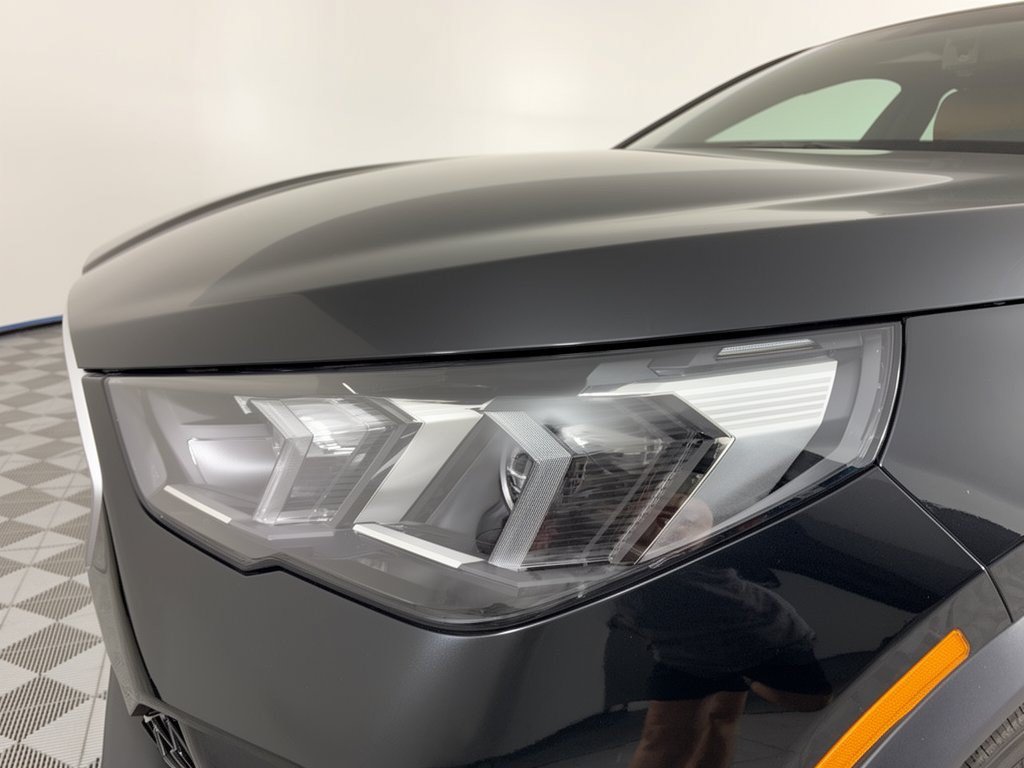 Certified 2026 BMW X2 xDrive28i AWD/4WD image 12