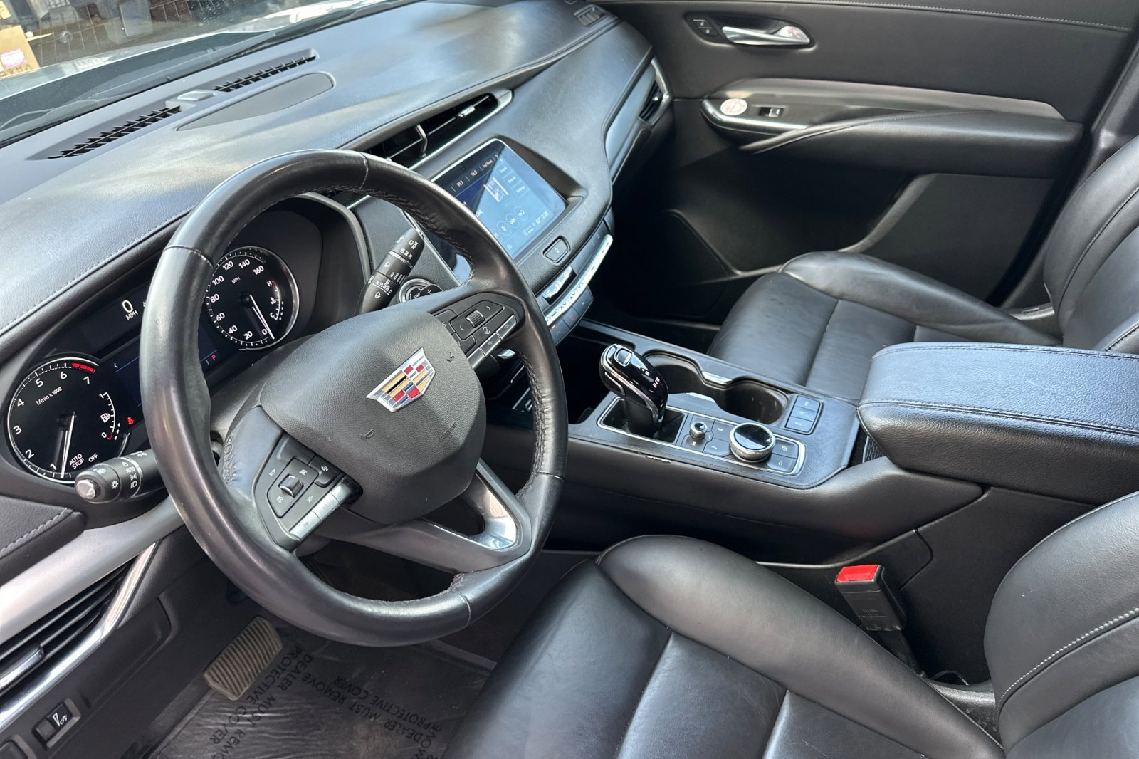 Used 2023 Cadillac XT4 Premium Luxury AWD/4WD image 10