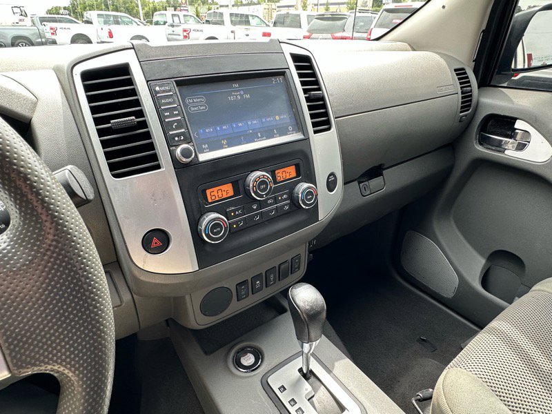 Used 2021 Nissan Frontier SV w/ Midnight Edition Floor Mats image 23