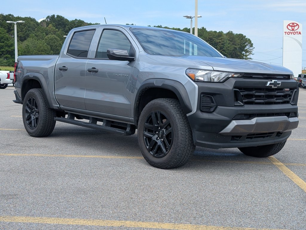 Used 2025 Chevrolet Colorado Trail Boss AWD/4WD image 8