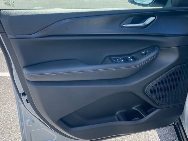 New 2025 Jeep Grand Cherokee Laredo X image 12