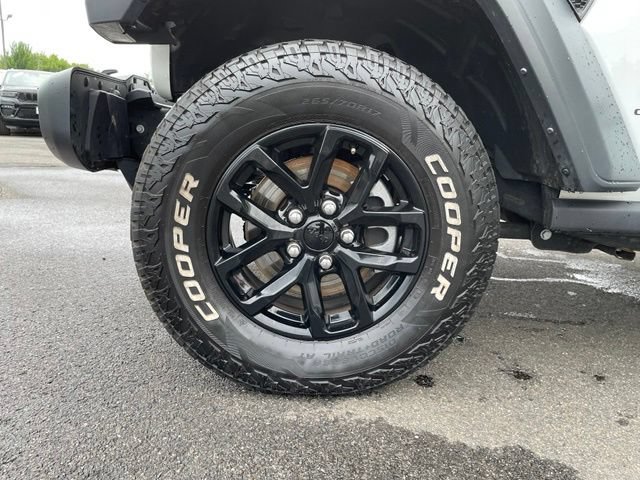 Used 2023 Jeep Gladiator Sport AWD/4WD image 30