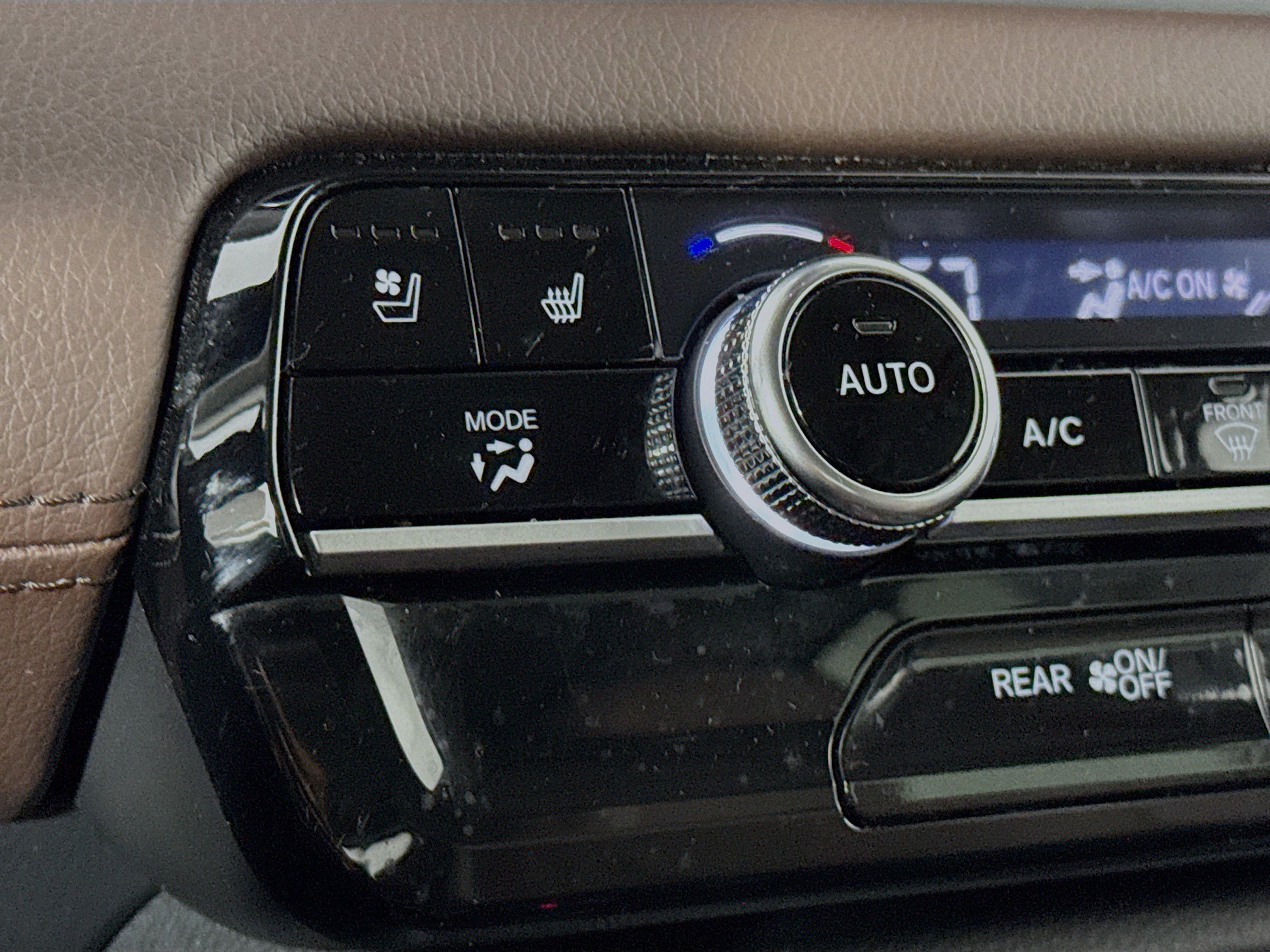 Certified 2023 Honda Pilot Elite image 21