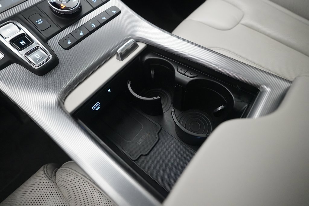 Used 2023 Hyundai Palisade Calligraphy w/ Winter Package image 18