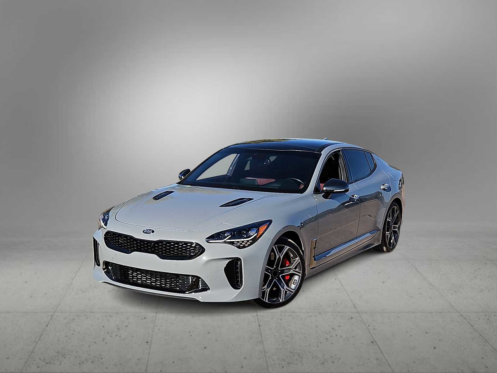 Used 2019 Kia Stinger GT2 image 1