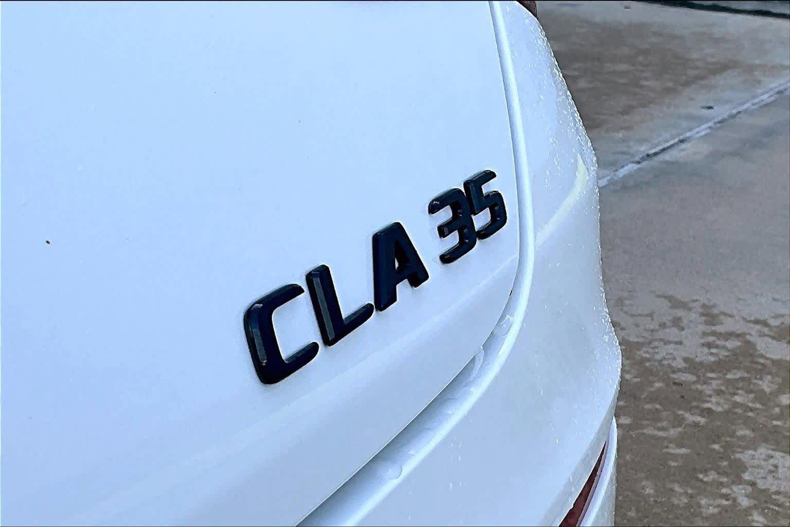 Used 2023 Mercedes-Benz CLA 35 AMG 4MATIC image 28