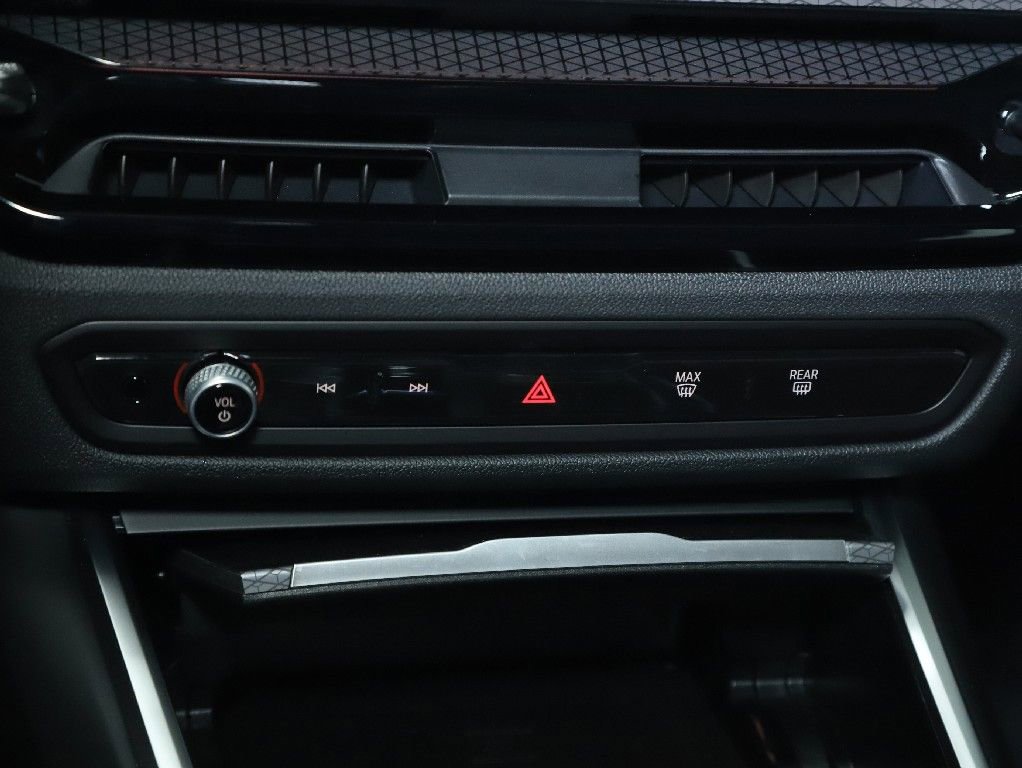 Certified 2026 BMW 430i xDrive Coupe w/ Driving Assistance Package image 27