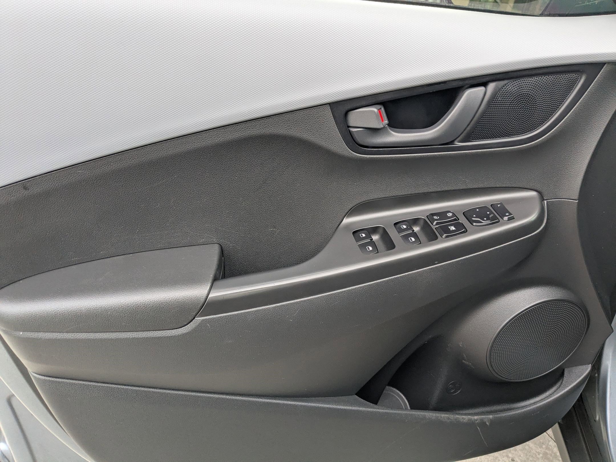 Used 2019 Hyundai Kona SE image 13